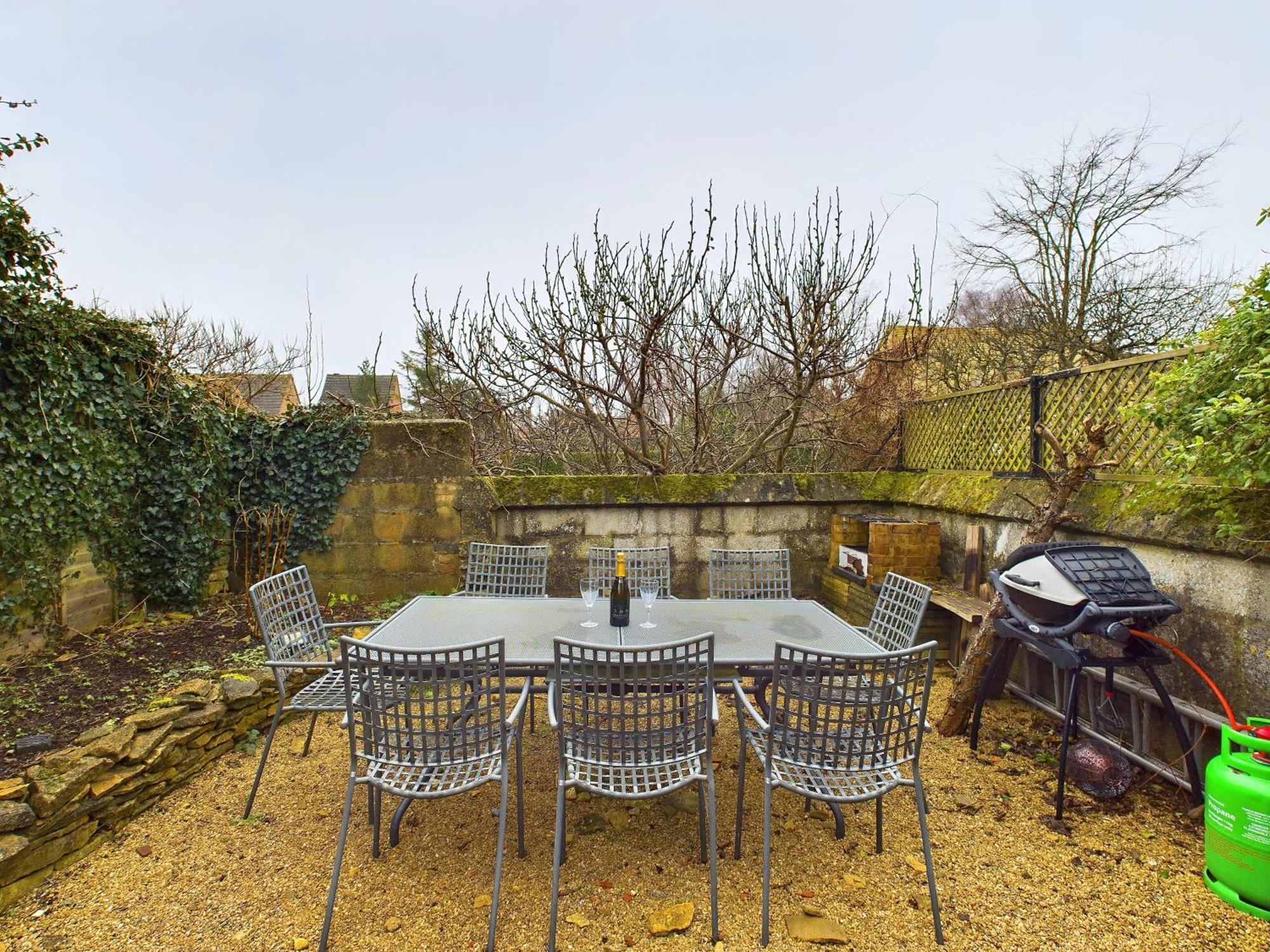 Cosy Cottage In Moreton-In-Marsh Bagian luar foto